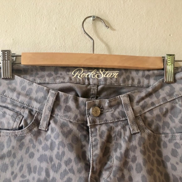 Grey leopard print stretchy skinny jeans - Picture 2 of 5